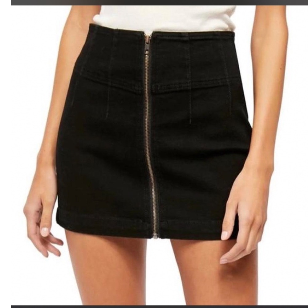 Free People‎ We The Free Black Denim Zip Front Mini Skirt High Waisted Size 25